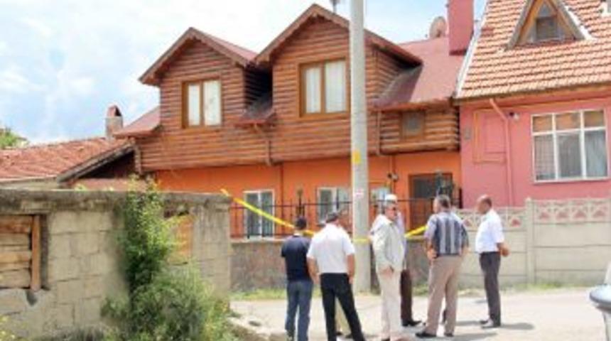 Bolu'da Iş Adamı 17 Yerinden Bı&ccedil;aklanarak &Ouml;ld&uuml;r&uuml;ld&uuml;