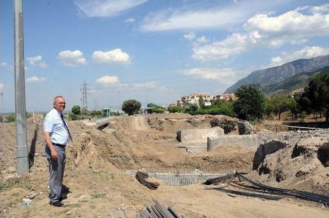 Alparslan Türkeş Kavşağı Yükseliyor 1