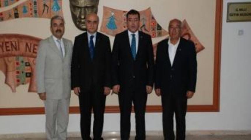 Mhp'den Milli Eğitim M&uuml;d&uuml;r&uuml; Dede'ye Ziyaret