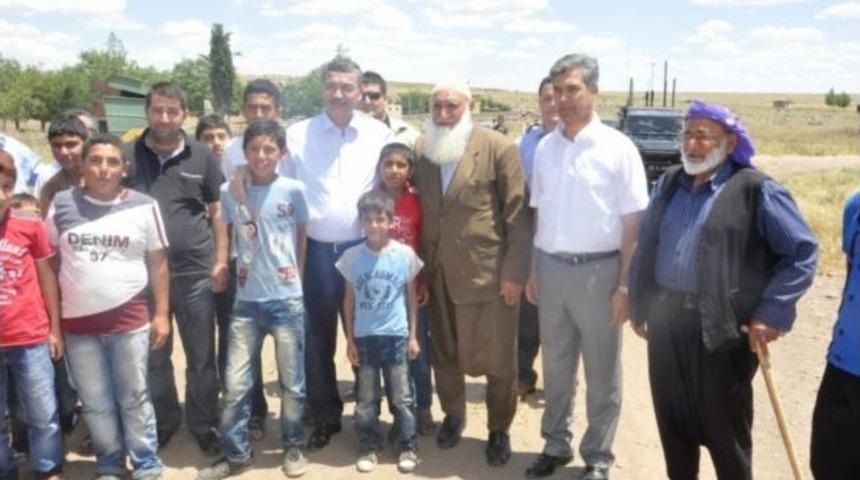 Vali G&uuml;ven&ccedil; Tutumlu K&ouml;y&uuml;n&uuml; Ziyaret Etti
