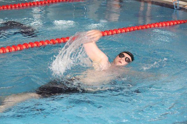 Boğazi&ccedil;i Kıtalararası Y&uuml;zme Yarışları&rsquo;nın Adana Se&ccedil;meleri Yapıldı 2