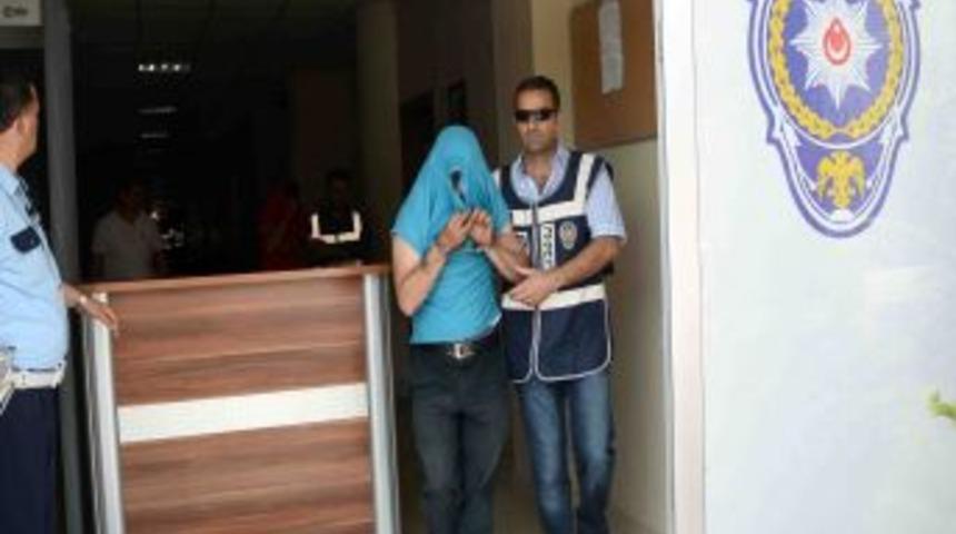 &Ccedil;aldıkları Telekom Kablosunu Yakarken Yakalandılar