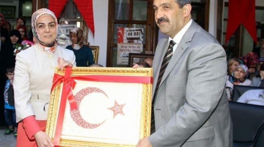 İhramcızade K&uuml;lt&uuml;r Ve Sanat Merkezi&rsquo;nde Sertifika T&ouml;reni D&uuml;zenlendi