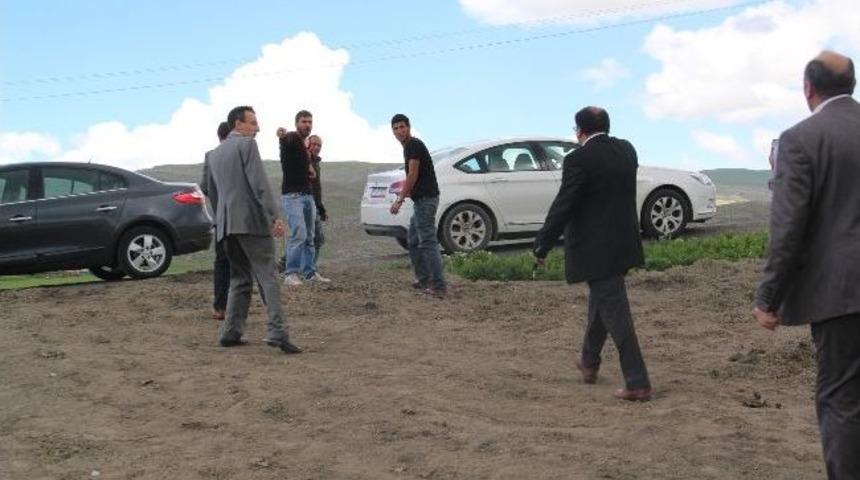 &Ccedil;ıldır'da Okul İnşaatı Kavgası