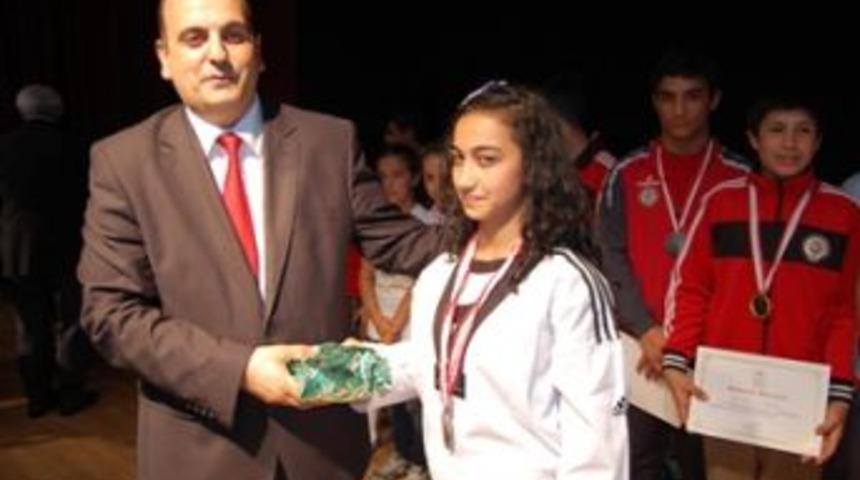 Sancaktepe Şampiyonlarını alkışladı