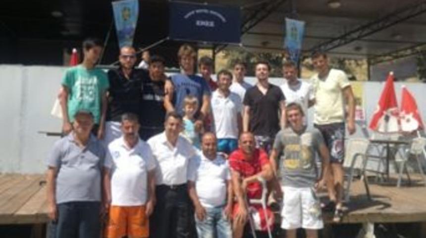 İS&Ouml;S, Saroz&rsquo;da  Yaz Kampında