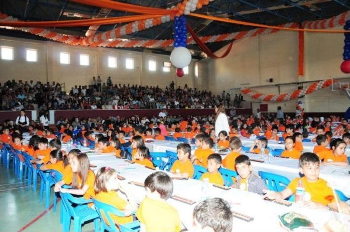 Van'da Menarlı &Ccedil;ocuklardan D&uuml;nya Rekoru