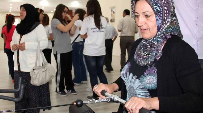 Belediye Obezite Ile M&uuml;cadele I&ccedil;in Spor Merkezi A&ccedil;tı