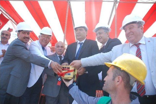 Ereğli&rsquo;de Şehirlerarası Otob&uuml;s Terminalinin Temeli Atıldı 2