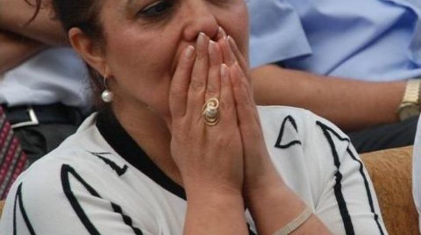 Rekt&ouml;r&uuml; Ağlatan T&ouml;ren