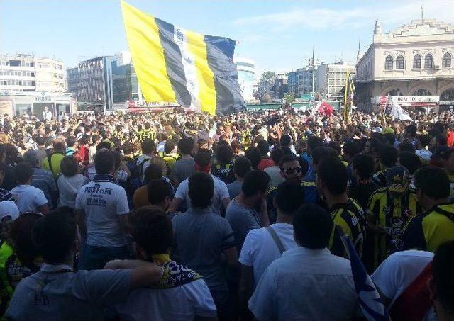 Fb Ve Bjk Taraftarları Taksim&rsquo;e Y&uuml;r&uuml;yor 1