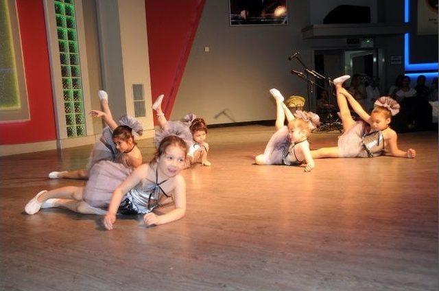 Haydar Bayçin’li Miniklerden Yılsonu Gösterisi 1