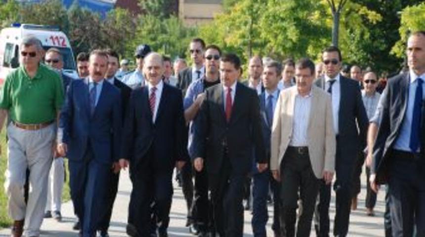 "Gezi Parkı'ndan Menfaat Temin Etmeye &Ccedil;alışanlar, Avu&ccedil;larını Yalasınlar"