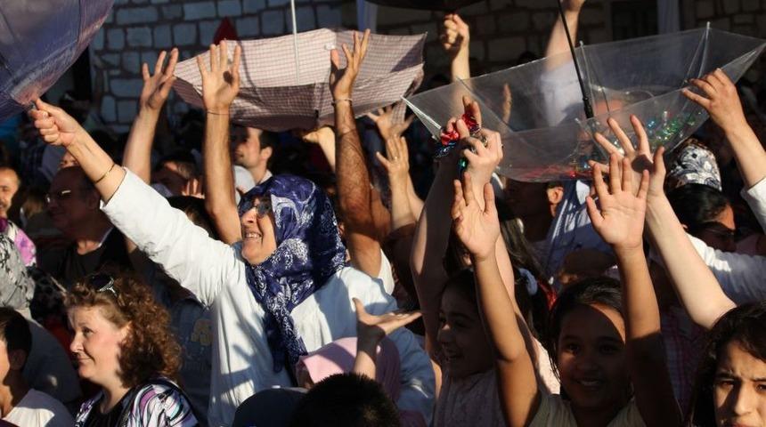 14'&uuml;nc&uuml; Merkez Efendi Mesir Macunu Festivali Başladı