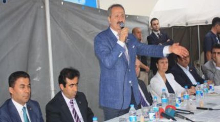 &Ccedil;ağlayan: T&uuml;rkiye&rsquo;de T&uuml;rk&rsquo;&uuml;n K&uuml;rt&rsquo;e, K&uuml;rt&rsquo;&uuml;nde T&uuml;rk&rsquo;e &Uuml;st&uuml;nl&uuml;ğ&uuml; Yoktur