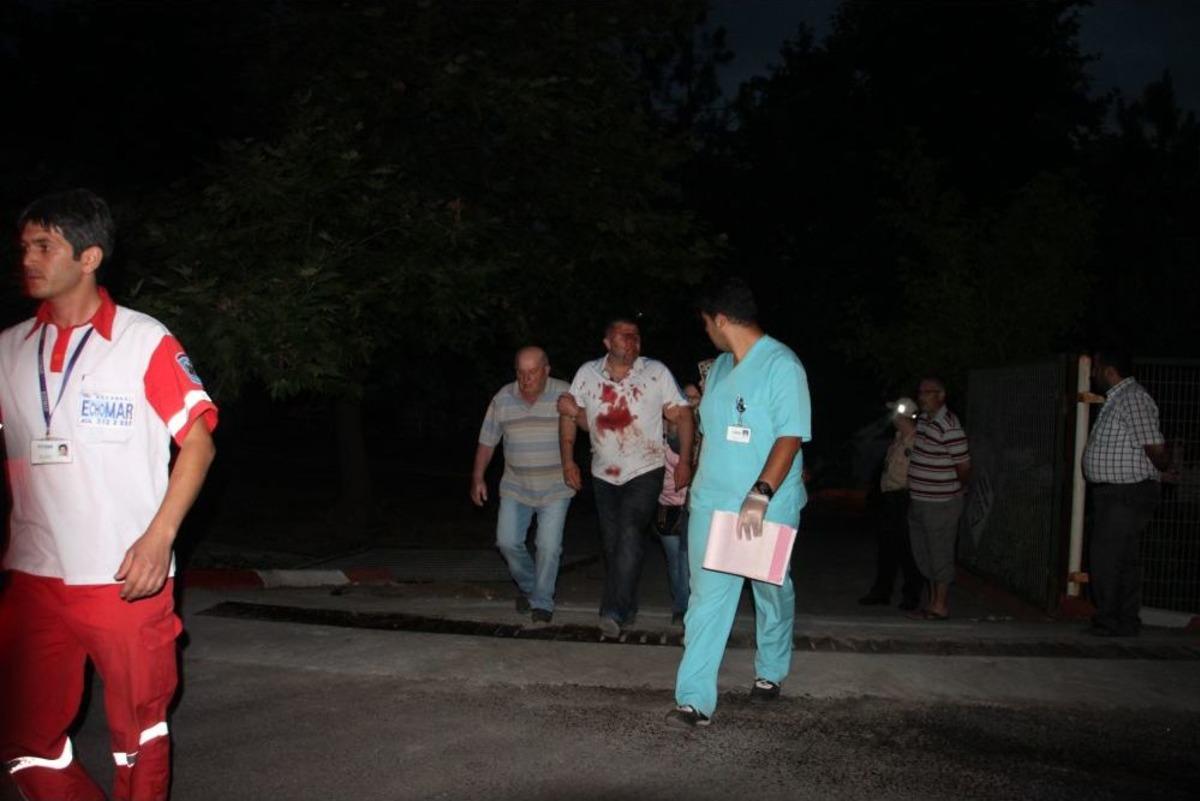 Alkoll&uuml; S&uuml;r&uuml;c&uuml;, &Ouml;nce Bariyere Sonra Korkulukla &Ccedil;arptı