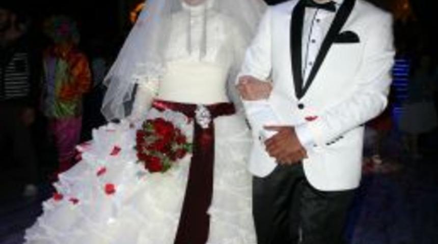 Sivassporlu Hayrettin D&uuml;nya Evine Girdi