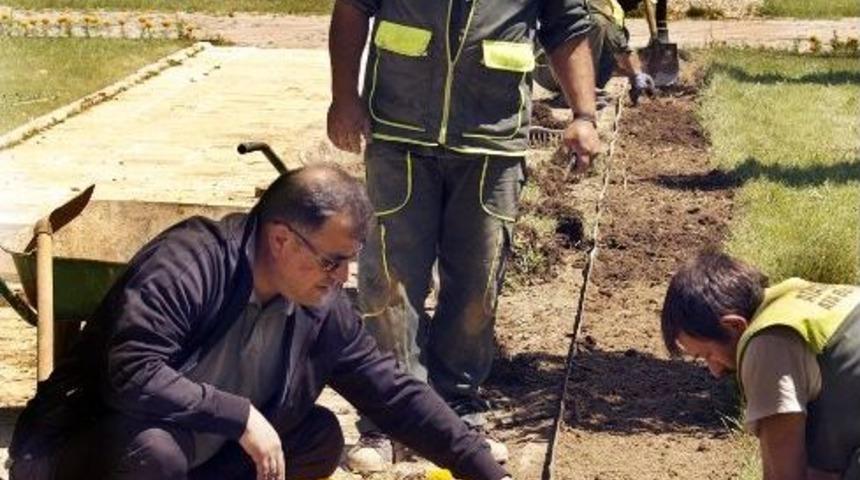Alkışlar Hasan Hoca&rsquo;ya