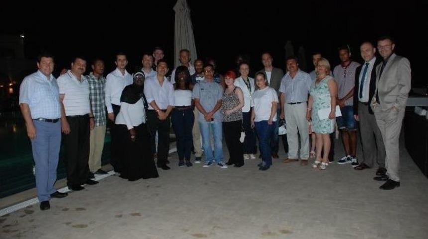 Didim&rsquo;de Staj Yapan İngiliz &Ouml;ğrenciler Sertifikalarını Aldı