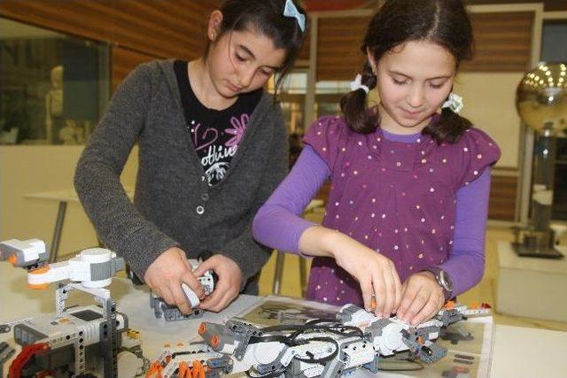 Geleceğin Bilim Adamları Aranıyor 1