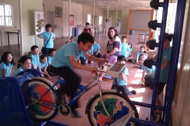 &Ouml;ğrenciler Bilimle Tanıştı 1