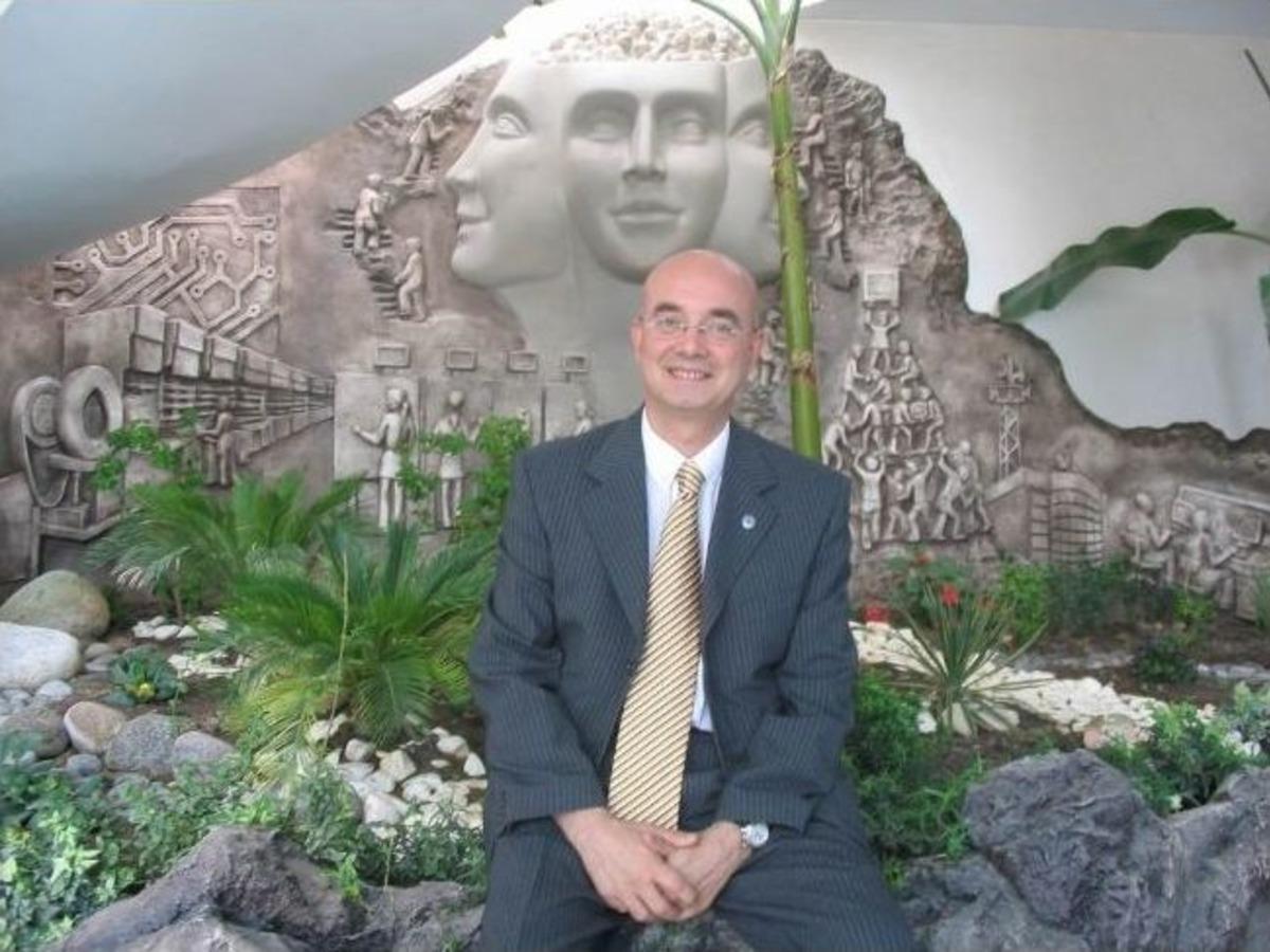 Salihli'de Efsane Başkanın Adı &Ouml;l&uuml;ms&uuml;zleştirildi