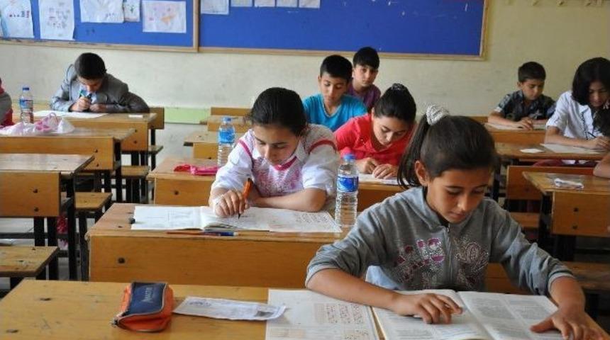 Yerk&ouml;y&rsquo;de Parasız Yatılılık Ve Bursluluk Sınavı Yapıldı