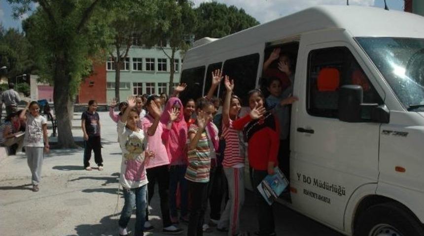 Harranlı &Ouml;ğrenciler Selendili Yaşıtlarının Konuğu Oldu