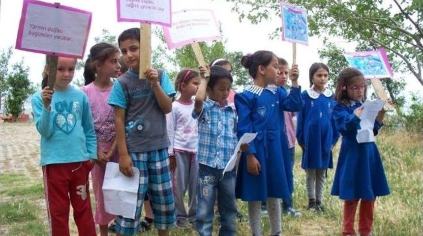 Dutluca&rsquo;da &Ccedil;evre Temizliği