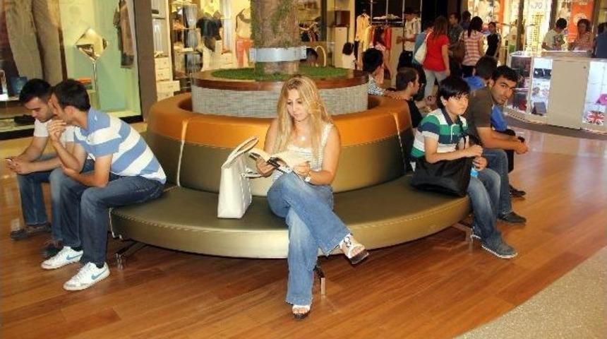 Optimum Ziyaret&ccedil;ileri "kitap" Okuyor