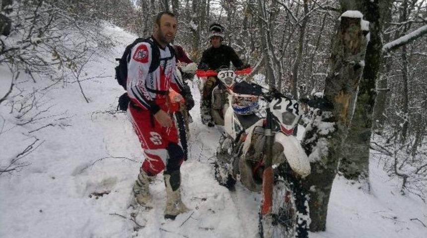 &Ouml;d&uuml;ll&uuml; Motokroscu Kaza Yaptı