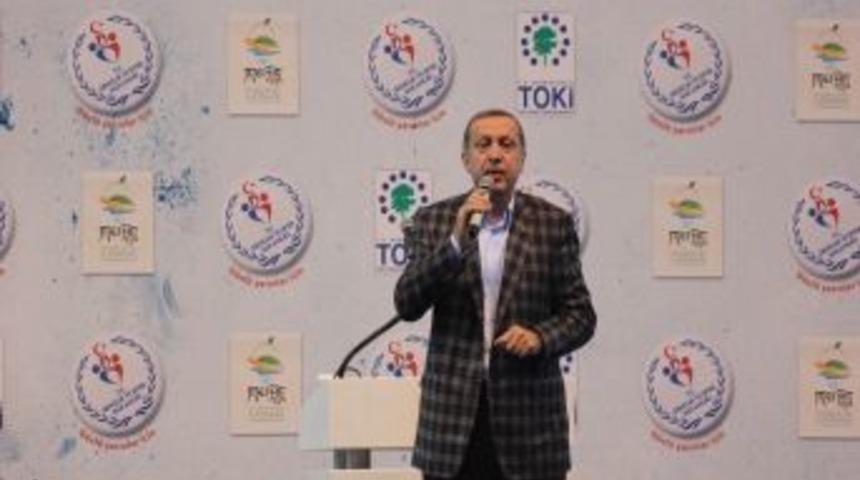 "Eğitiminden Mahrum Bırakılan Baş&ouml;rt&uuml;l&uuml; Gen&ccedil;lerin &Ouml;zg&uuml;rl&uuml;ğ&uuml; I&ccedil;in Ne Yaptınız?"