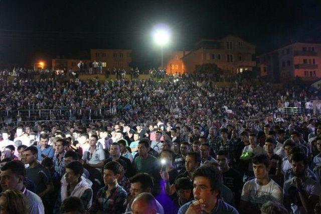 Kaynarcalılar Ayna Grubuyla Coştu 1