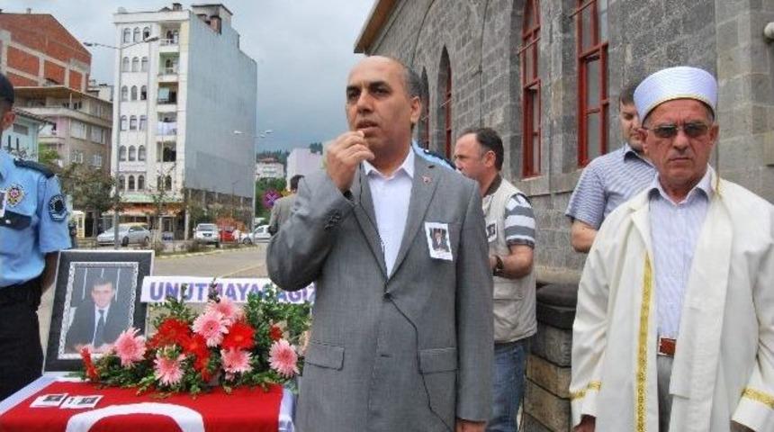 Kalp Krizi Sonucu Hayatını Kaybeden İl&ccedil;e Emniyet M&uuml;d&uuml;r&uuml; İ&ccedil;in Gıyabi Cenaze Namazı