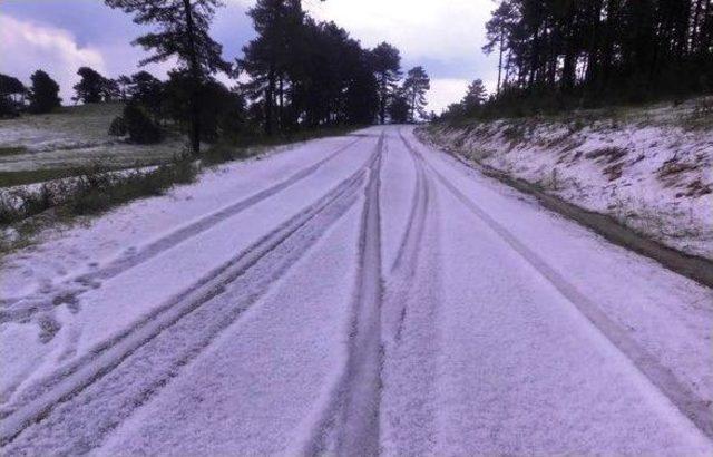 Dolu Yolları Beyaza Bürüdü