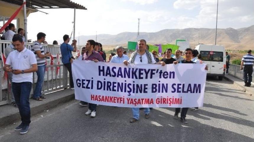 Hasankeyf'te Gezi Parkı&rsquo;na Destek Y&uuml;r&uuml;y&uuml;ş&uuml;
