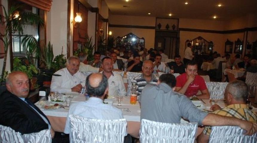 Umum Servis Ara&ccedil;ları Sezona Veda Yemeği D&uuml;zenledi