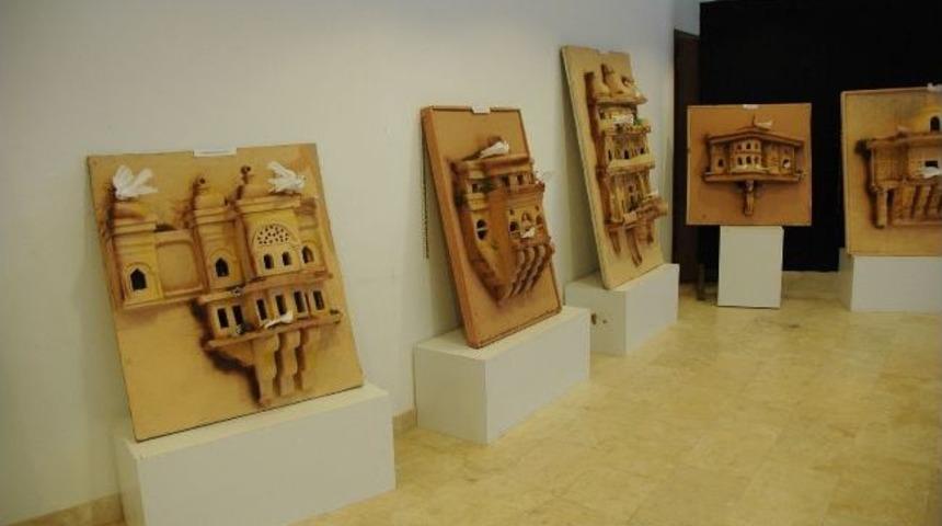 Ser&ccedil;e Saraylar Ve Anadolu Evleri Urla&rsquo;da