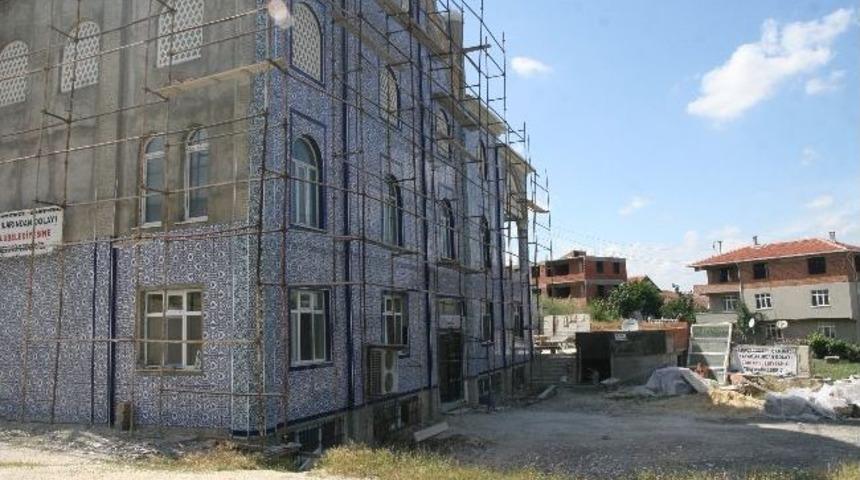 Yarım Kalan Cami Yardım Bekliyor