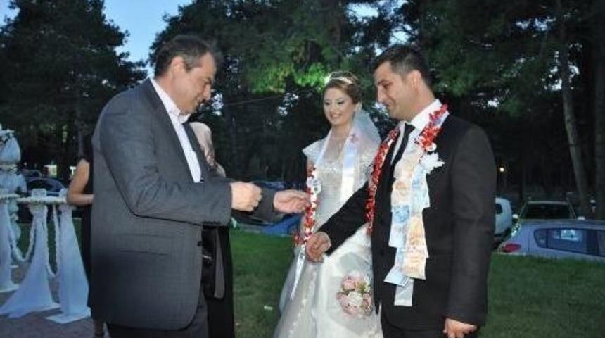 Dalgı&ccedil;, &Ccedil;ebi Ailesinin D&uuml;ğ&uuml;n&uuml;ne Katıldı