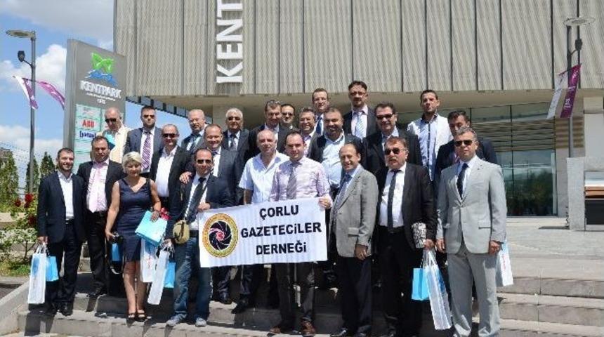 &Ccedil;orlu Gazeteciler Derneği&rsquo;nden Ankara Gezisi