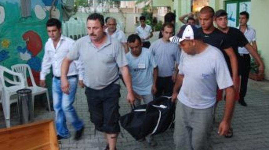 Kazak turist otel odasında &ouml;l&uuml; bulundu