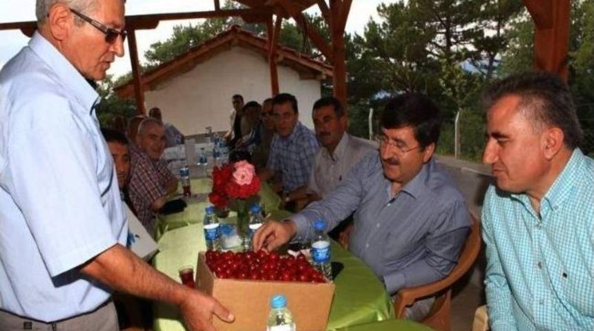 Vali &Ouml;z&rsquo;den K&ouml;ylerde İnceleme