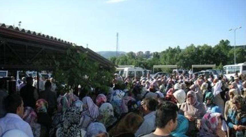 Umreciler Dualarla Uğurlandı