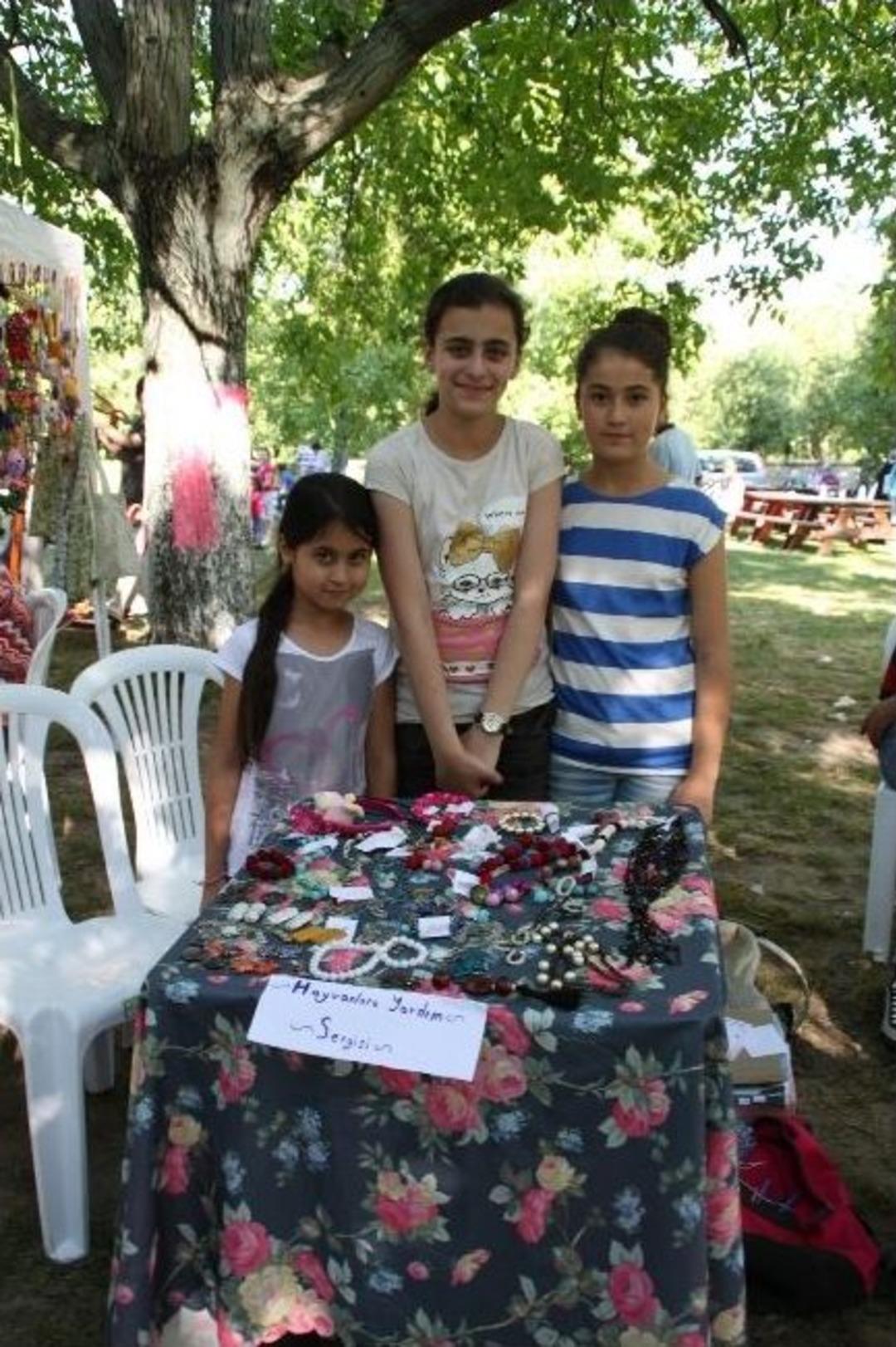 Geleneksek Yanık K&ouml;y&uuml; Yaz Şenliği Yapıldı