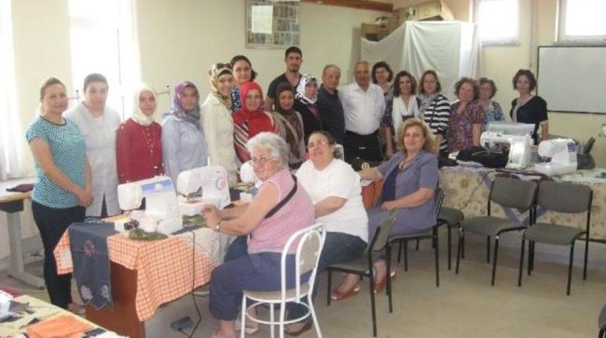 Burhaniye&rsquo;de Kadınlara Makine Eğitimi