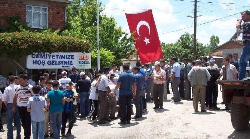 G&ouml;le K&ouml;y&uuml;nde Hayır Yemeği D&uuml;zenlendi