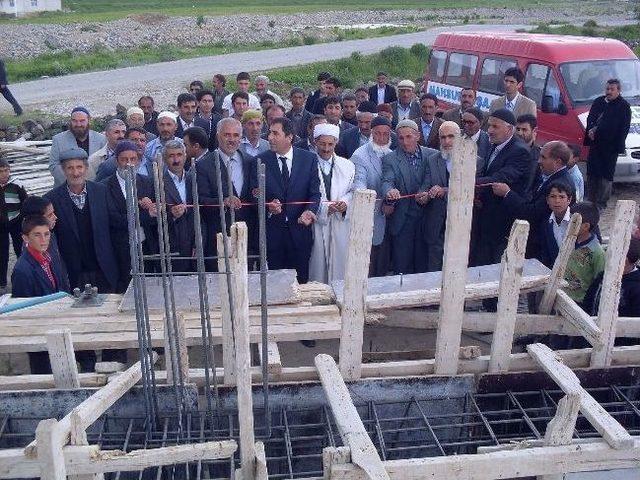 İlk İcraatı K&ouml;y&uuml;ne Camii Projesi Hazırlamak Oldu 1