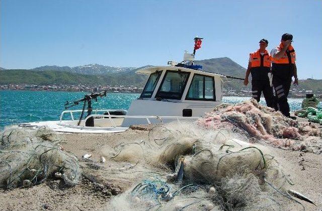 Jandarma Kaçak Avlanmaya Göz Açtırmıyor