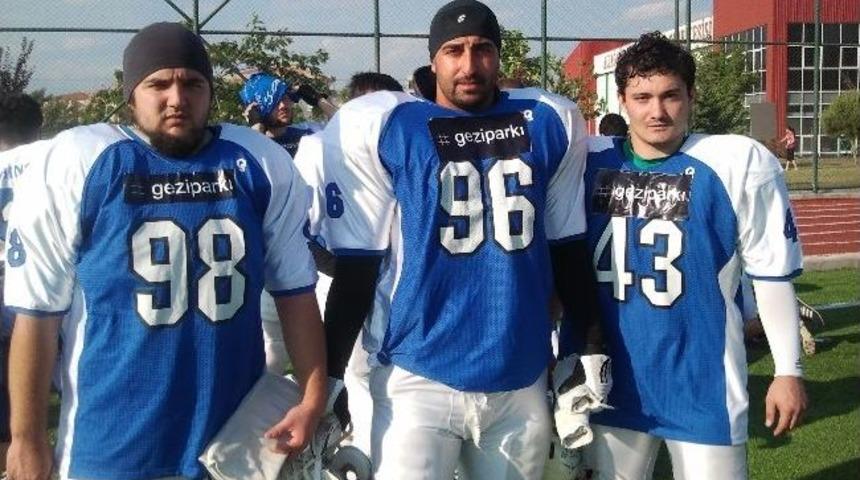 Bostanlıspor'dan Gezi Parkı'na Destek